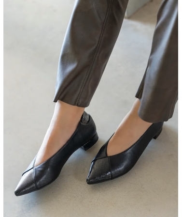 Zapato plano combinado