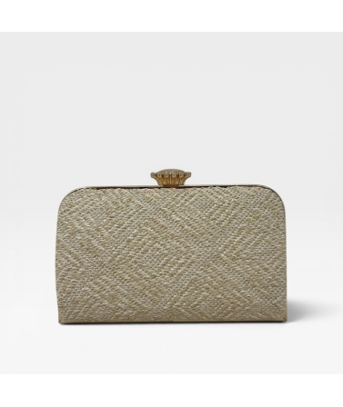 Clutch Rígido en rafia...