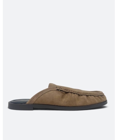 Mulé mocasín fruncidos